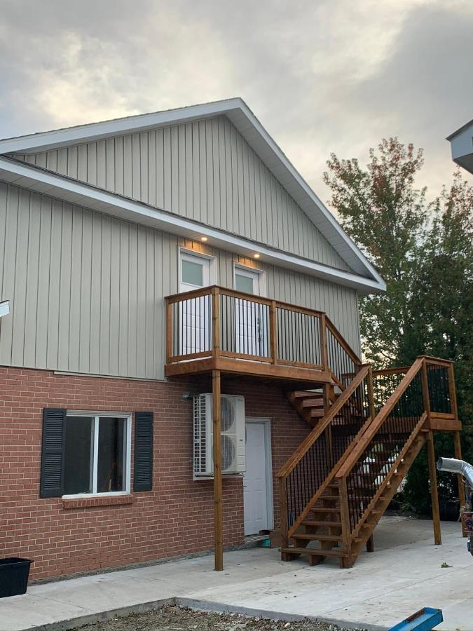 Woodslee Bed And Breakfast Belle River Bagian luar foto
